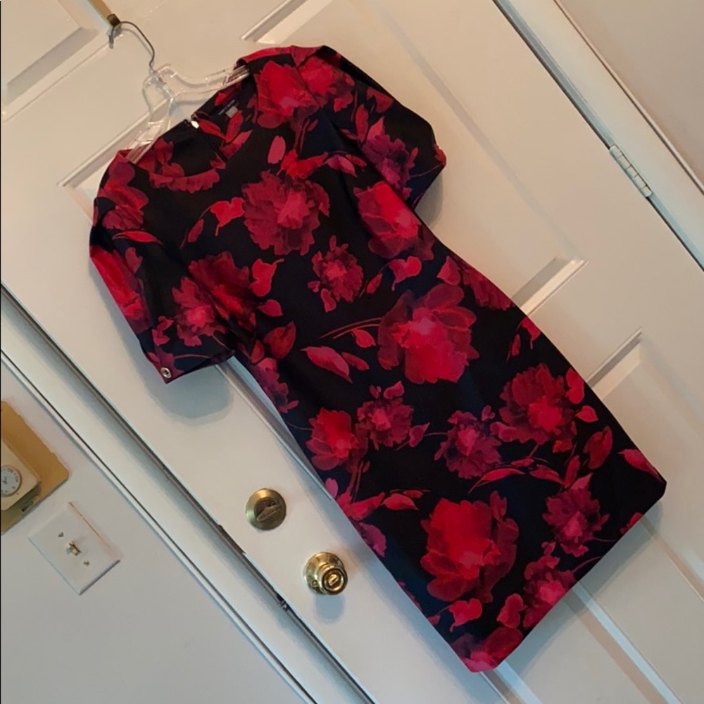 NWOT Tommy Hilfiger dress with puff sleeves